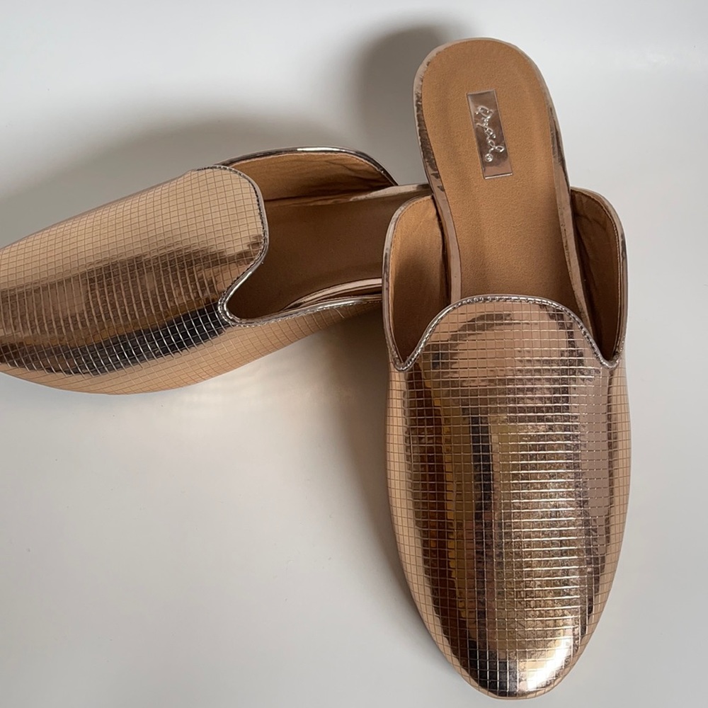 Qupid Rose Gold Flats 10 NWB